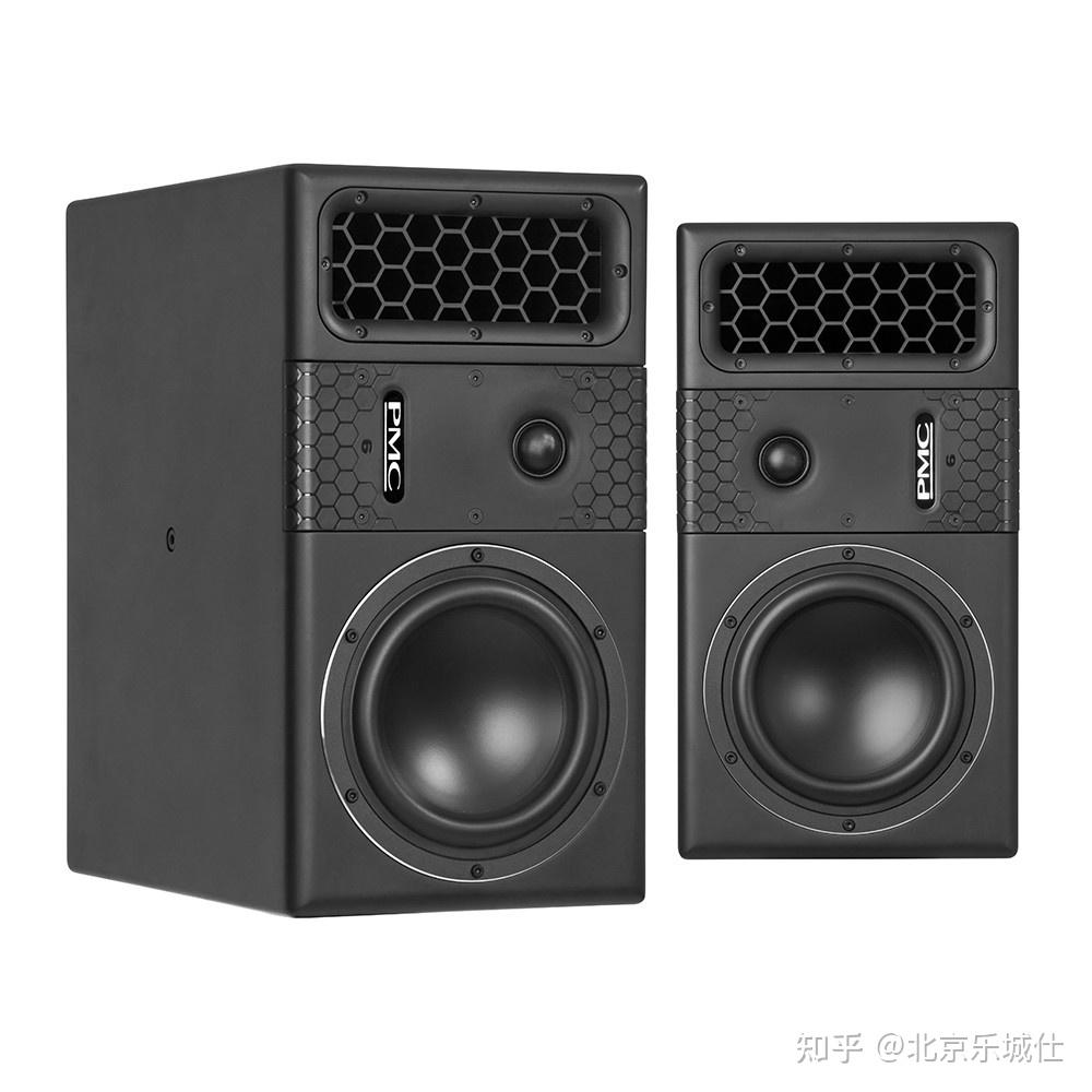 PMC6 專業(yè)錄音棚的卓越選擇——有源雙分頻監(jiān)聽音箱與一站式解決方案